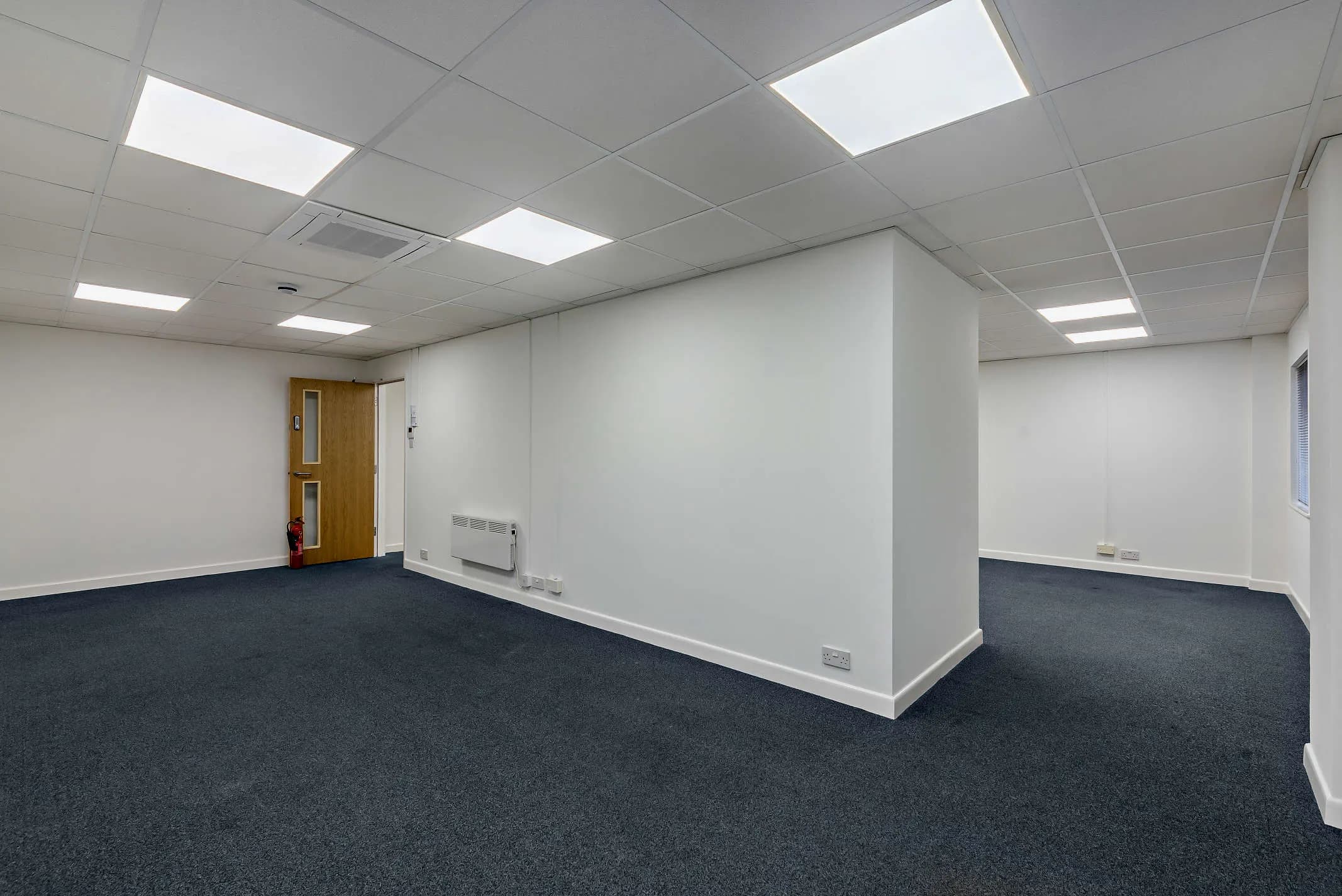 8630403interior10800.jpg