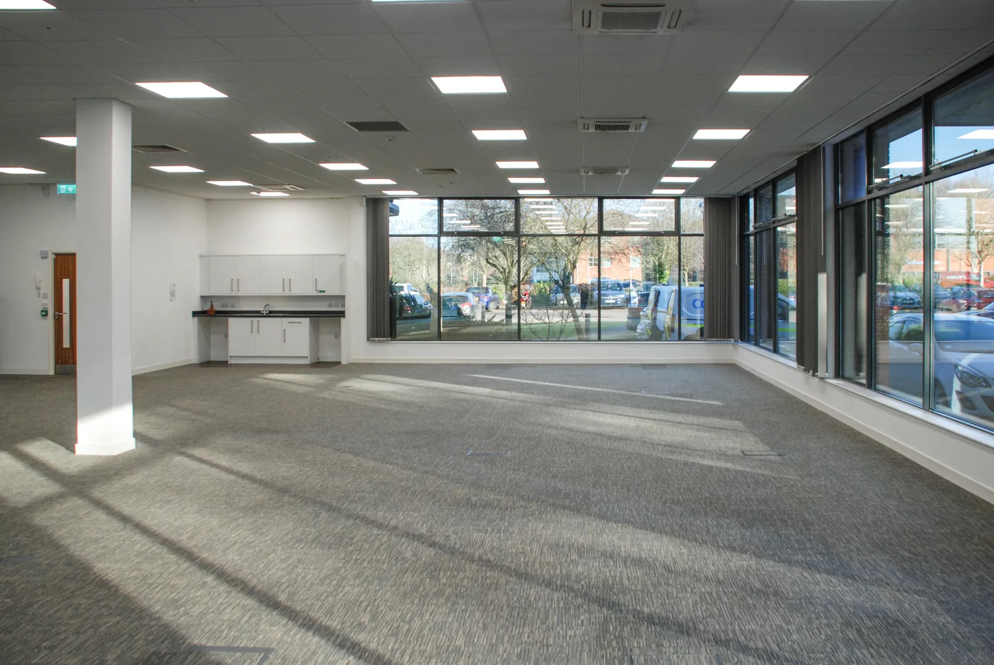 Office 1 4.jpg