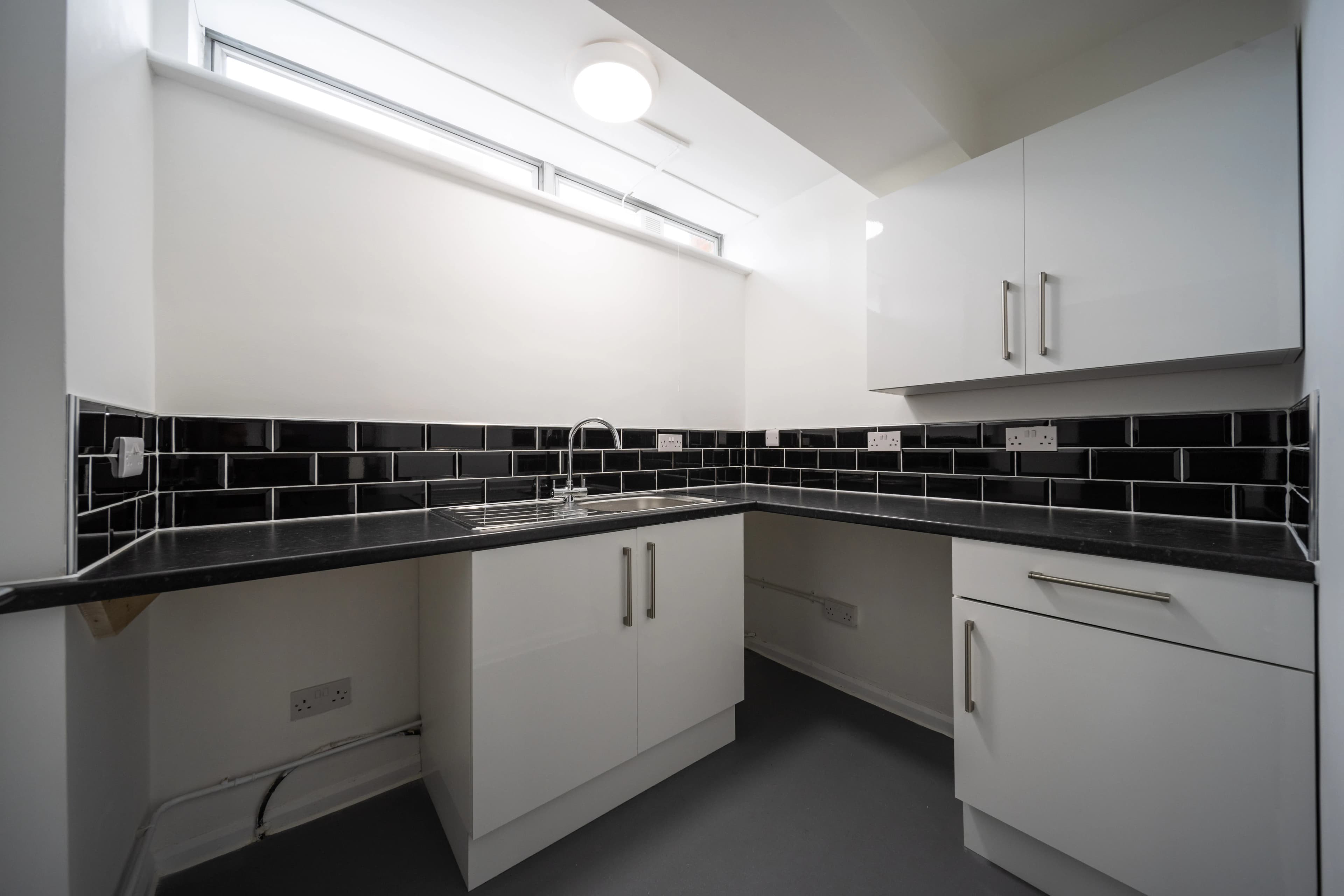 Unit B1 Hambridge Road 4.jpg