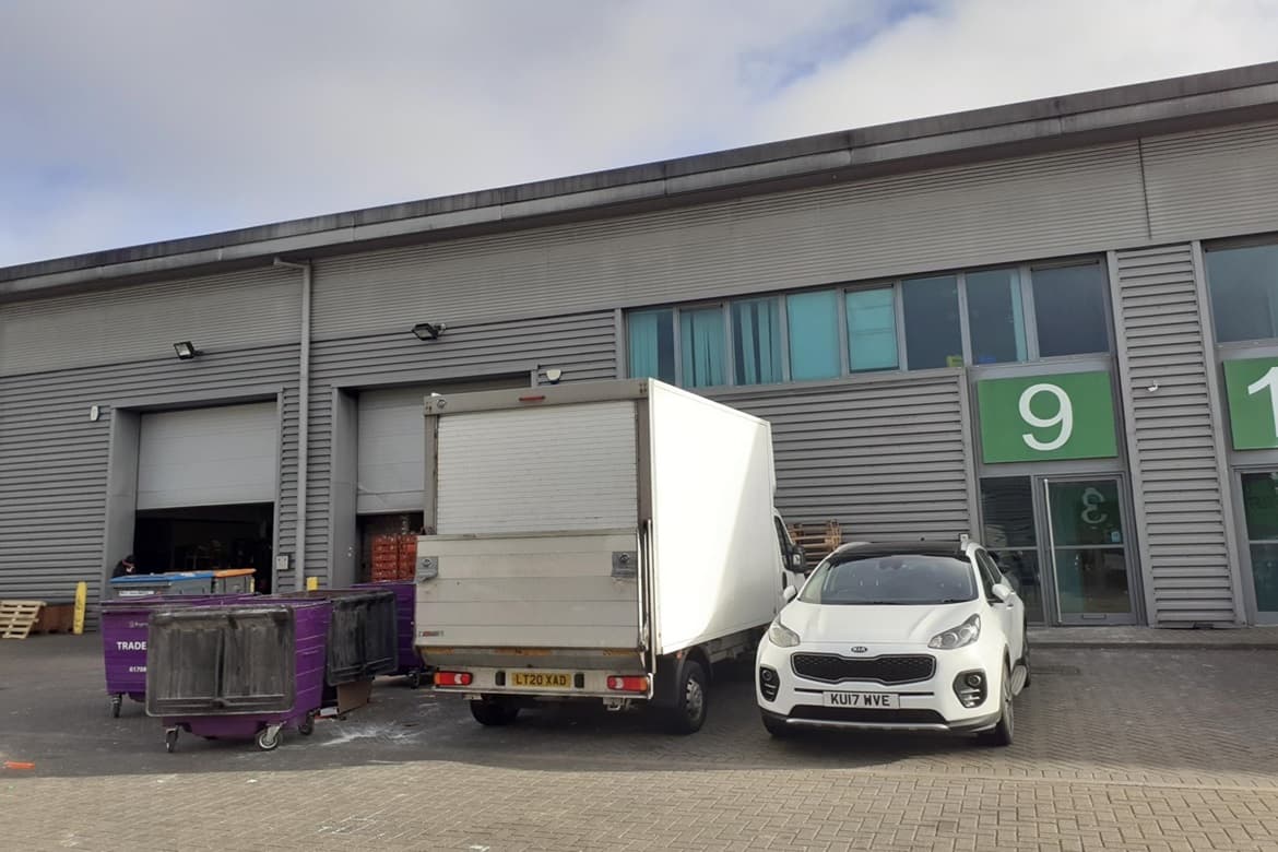 Industrial Unit with Upper Floor Office For Sale or To Let in Purfleet 1