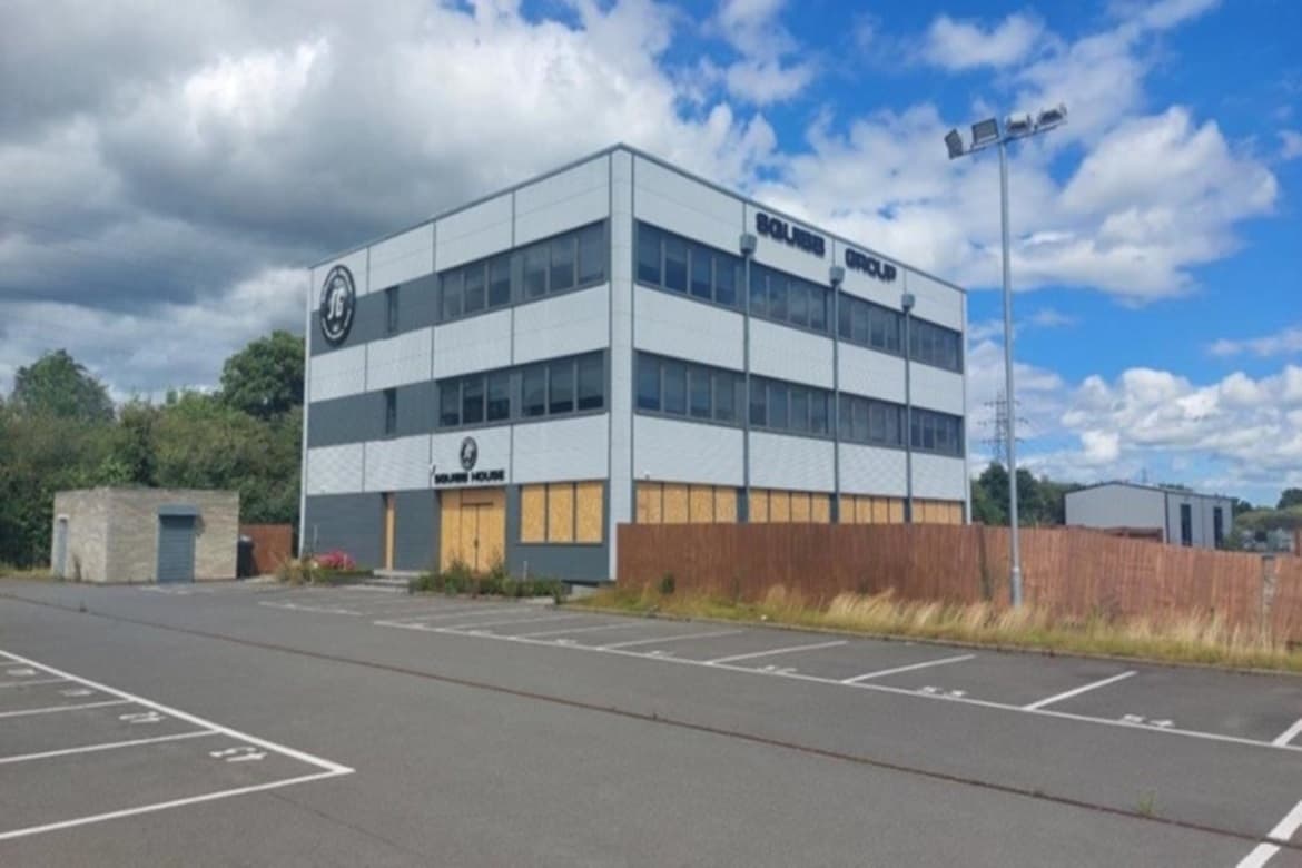 Self-contained Office Building For Sale or To Let in Stanford-Le-Hope 1