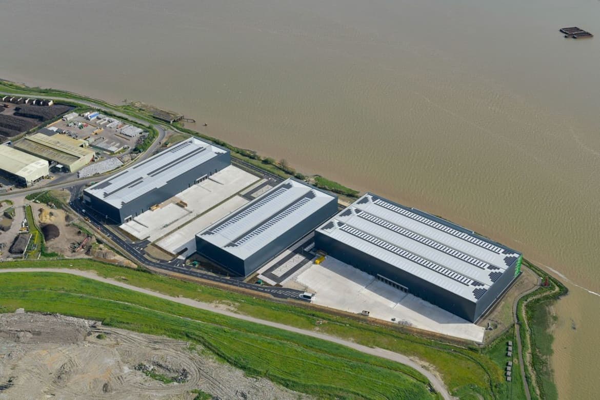 High Spec Unit For Sale or To Let in Rainham, RM13