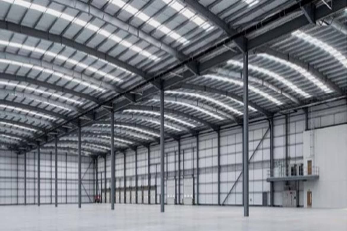 High Quality Warehouse For Sale in Basildon, Essex, SS14
