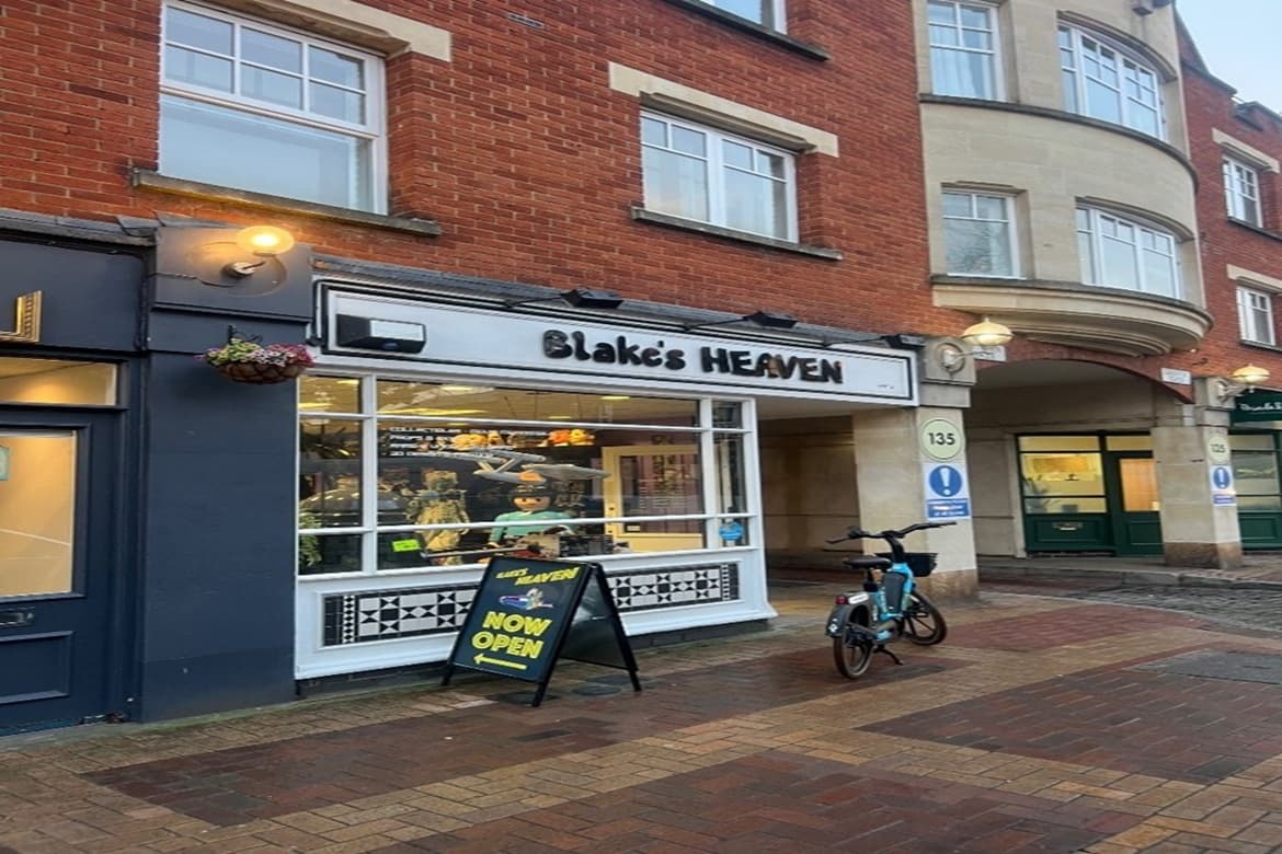 Mixed Use / Commercial Unit For Sale or To Let in London, SW15