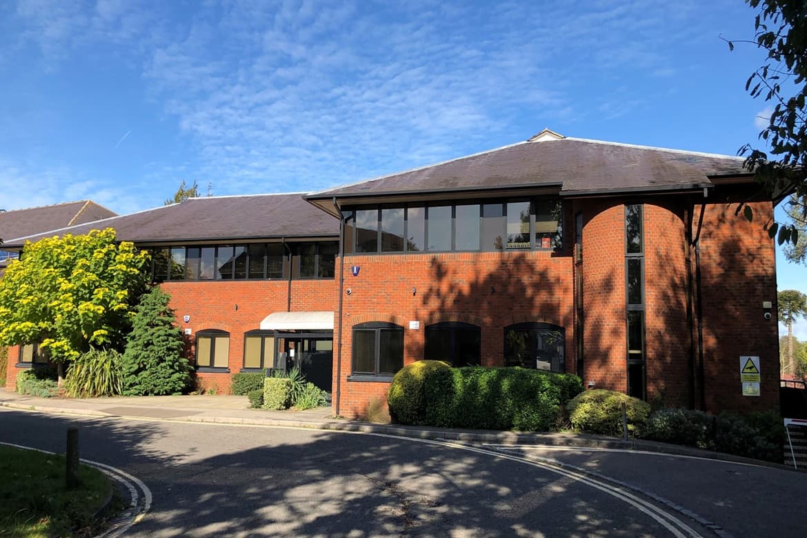 Prominent Commercial Building For Sale in Sevenoaks, Kent, TN13