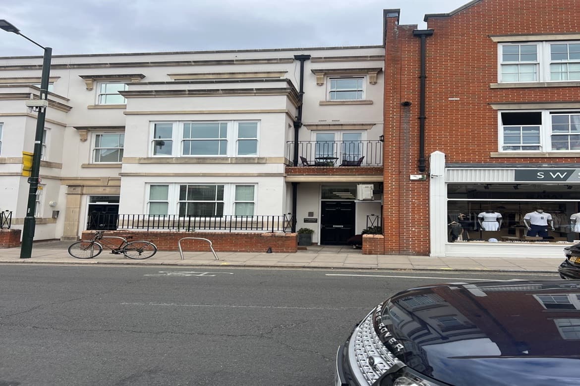 Ground Floor Office Suite For Sale or To Let in Barnes, London 1
