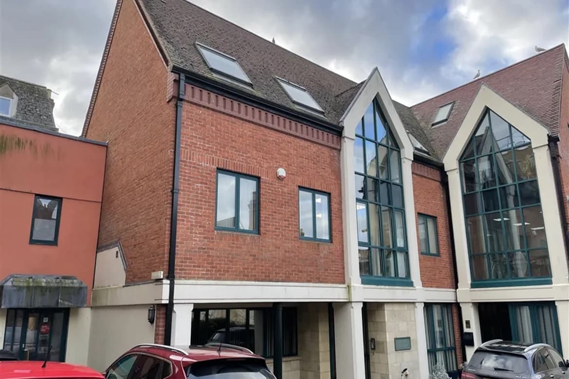 Modern Offices For Sale or To Let in Gloucester, Gloucestershire