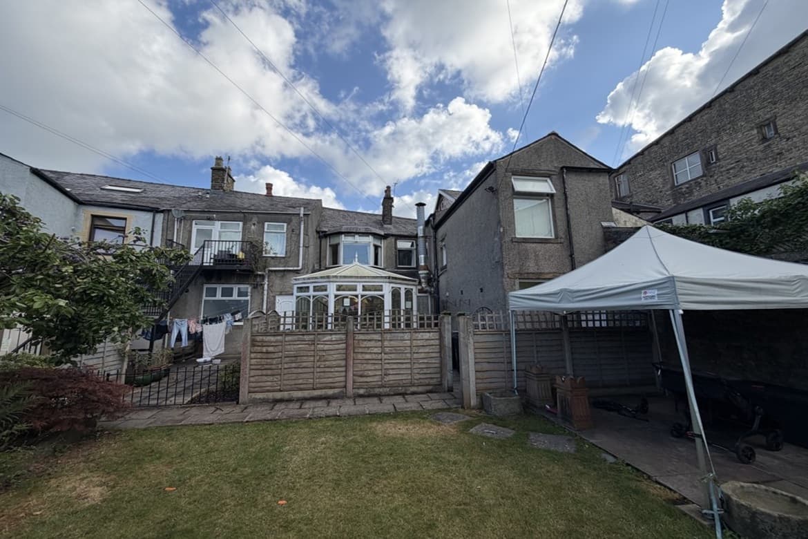 Mixed Use Investment Property For Sale in Clitheroe, Lancashire 4