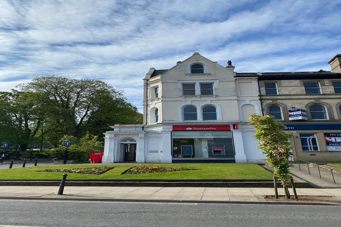 Retail property for sale in Ilkley