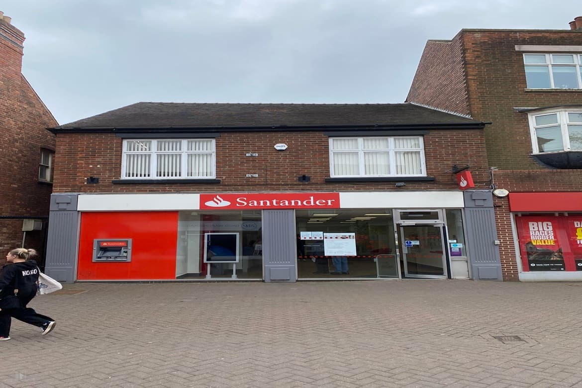 Shop unit for sale in Swadlincote