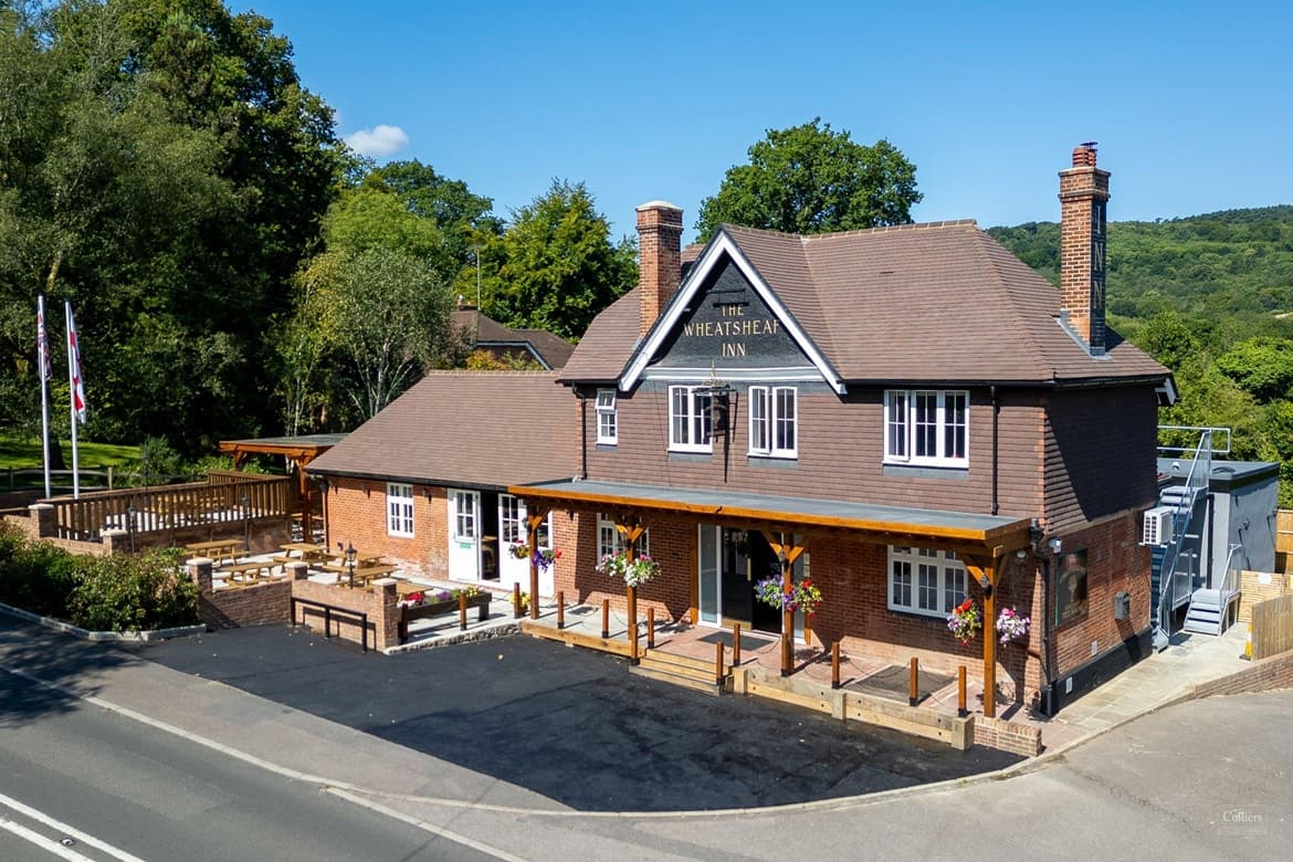 Detached Inn For Sale or To Let in Haslemere, GU27
