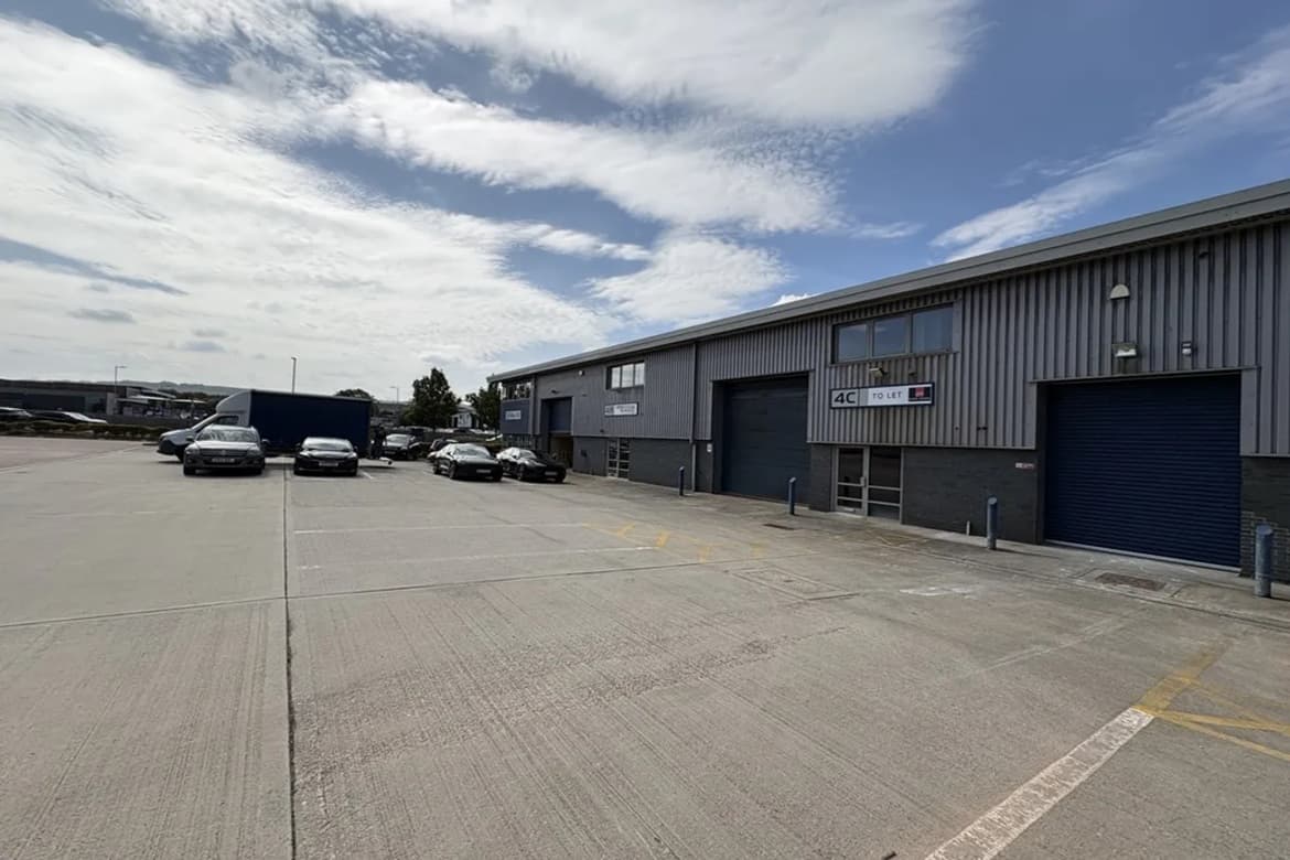 High Quality Industrial Unit For Sale or To Let in Wellington 3