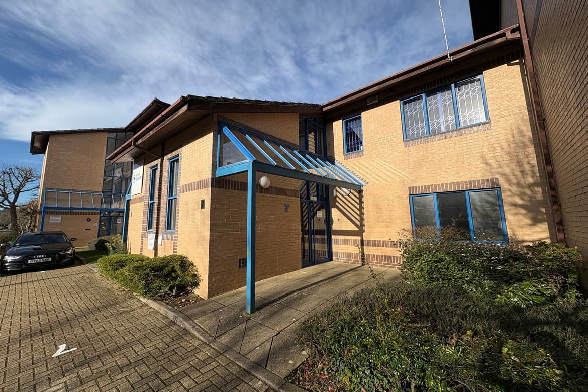 Newly Refurbished Office Building in Eastleigh, Hants, SO53