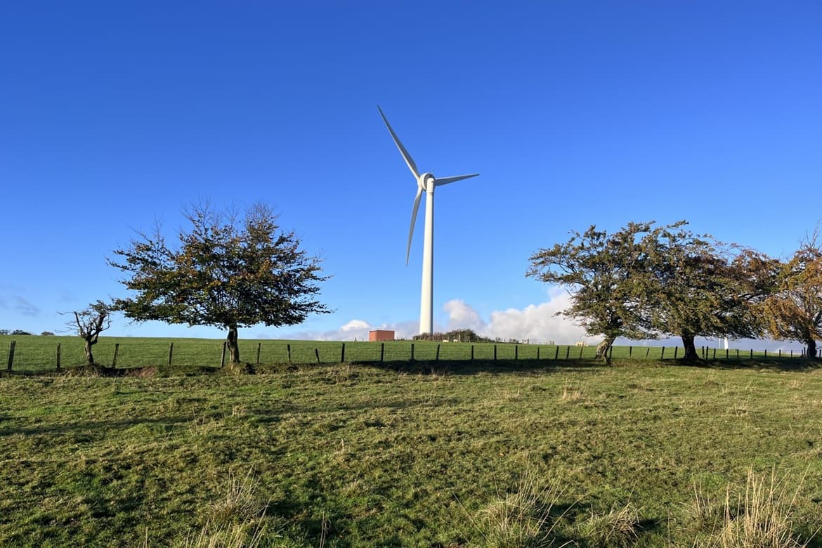 Wind Turbine on A Plot For Sale in Hamilton 1