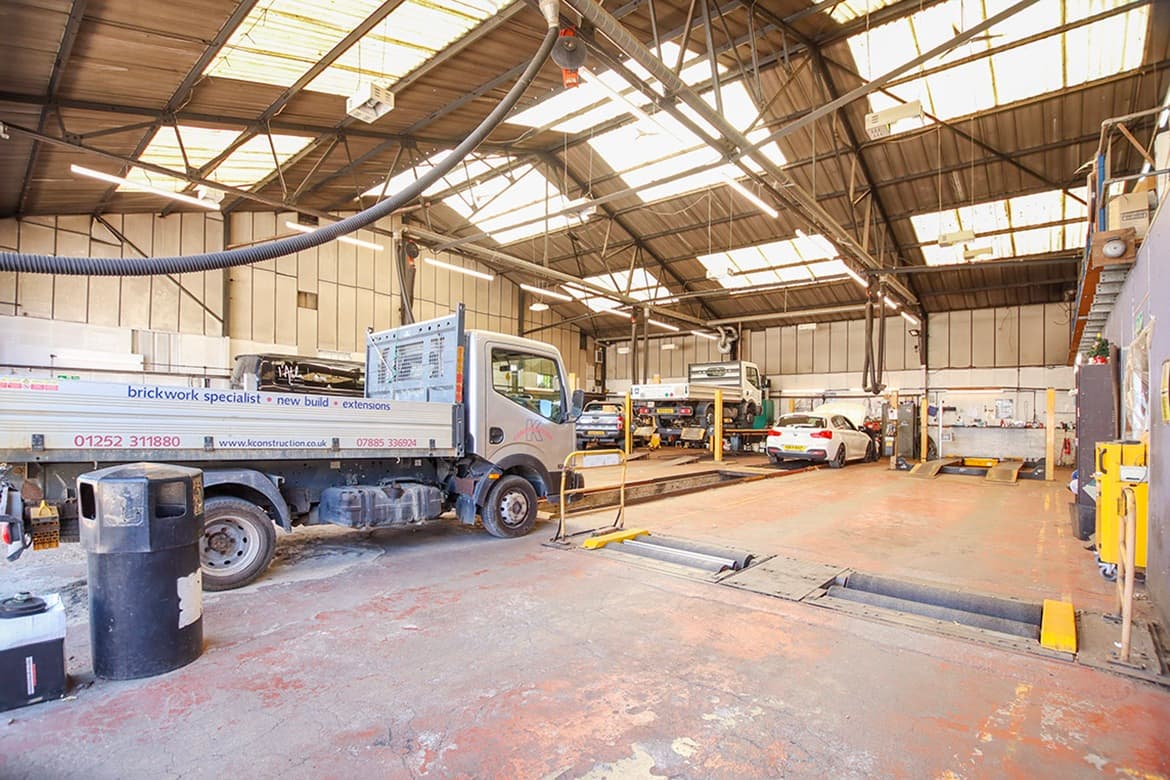Detached Light Industrial/Warehouse Unit For Sale in Aldershot, Hants 3