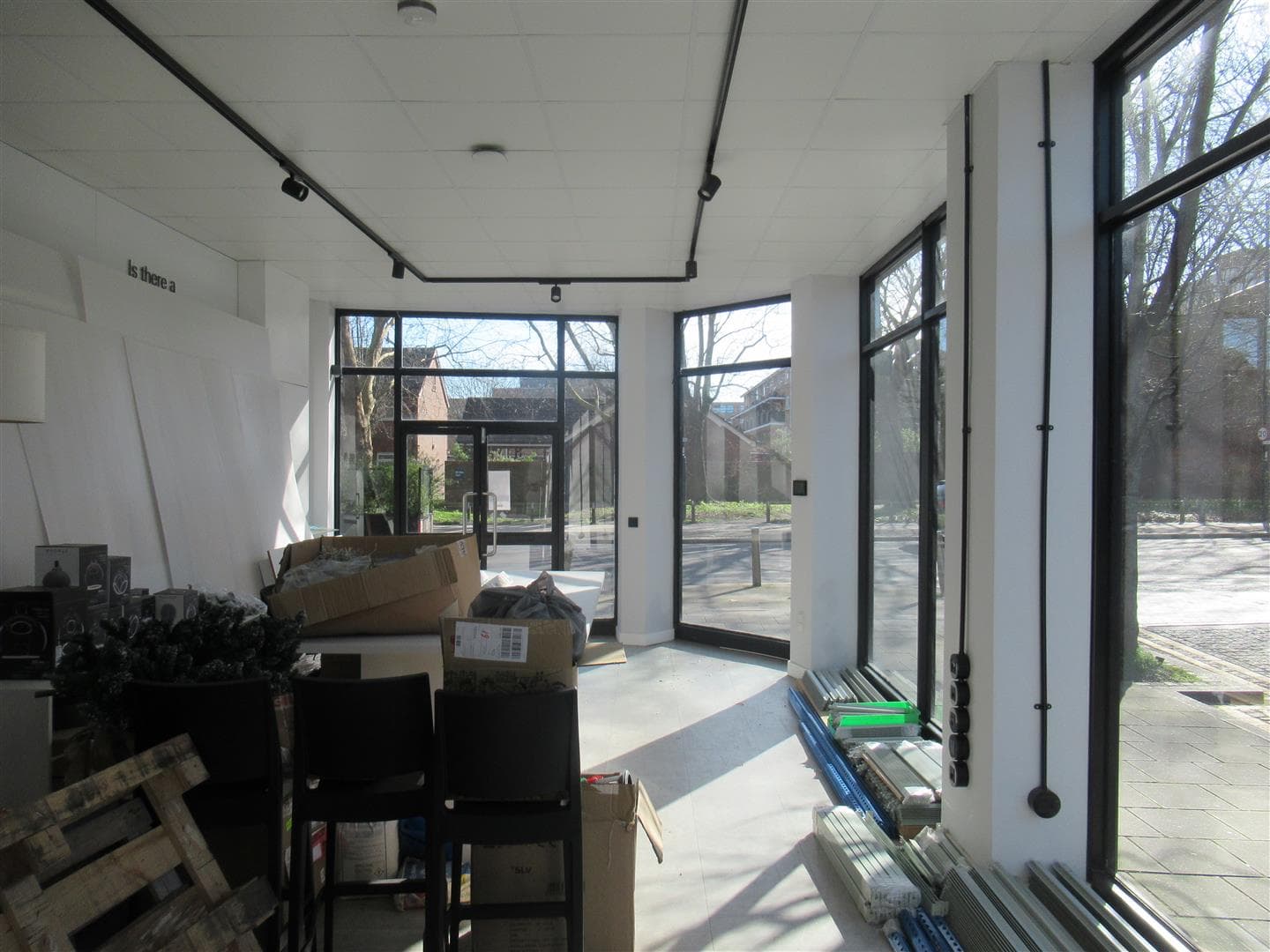 Retail Unit and Two Flats For Sale in Wimbledon 2