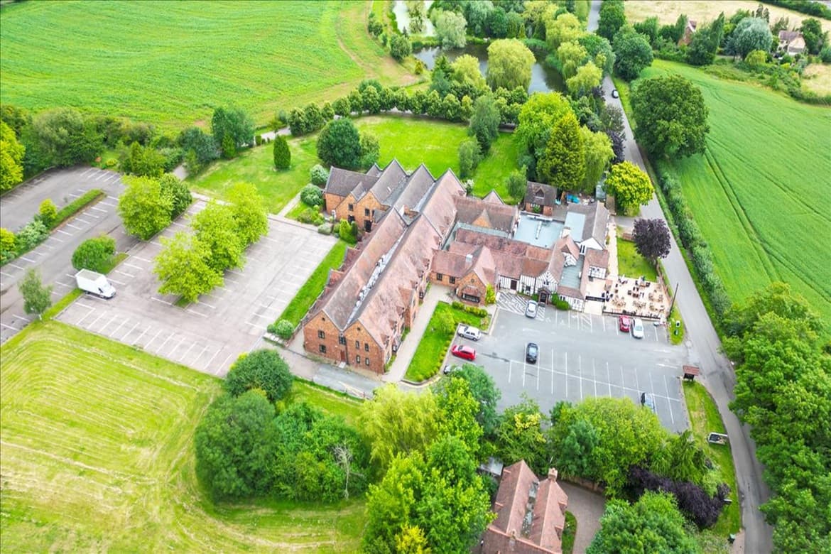 Hotel with Development Potential For Sale in Worcester, WR3