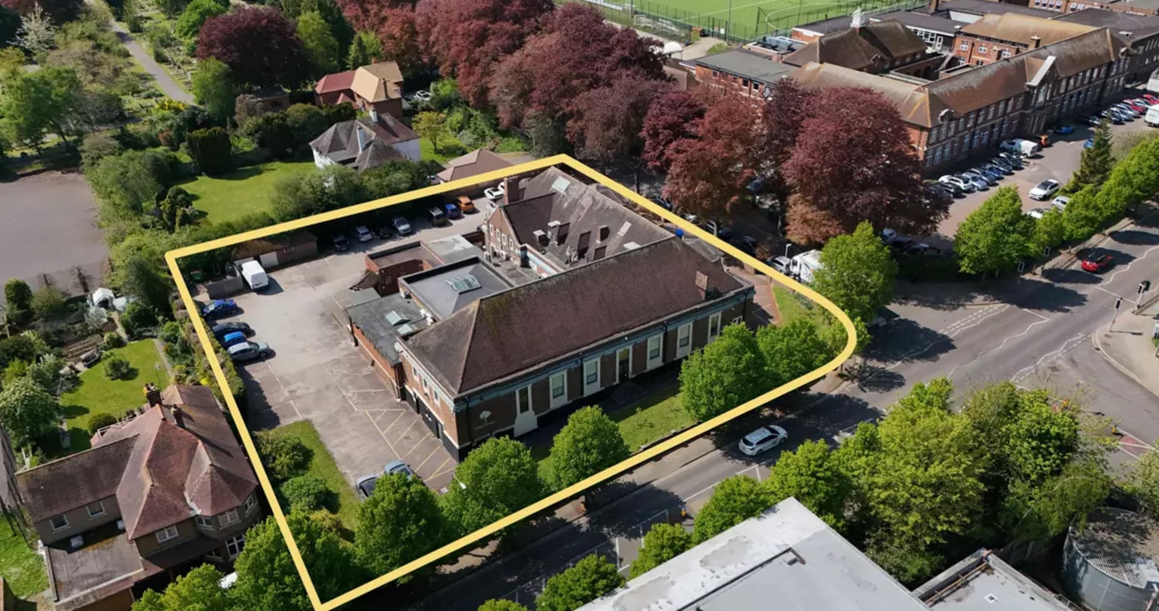 Detached Commercial Building For Sale in Sittingbourne, Kent 1