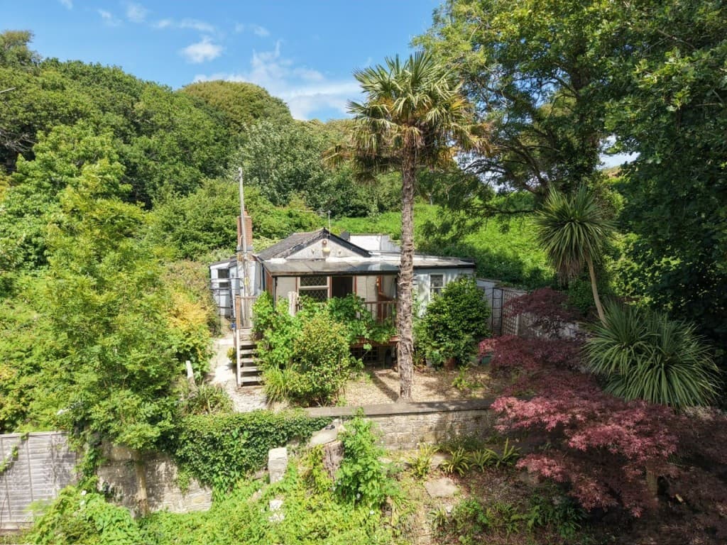 Sunny Dale, Apse Manor Road, Shanklin PO37 7PW: Cottage For Improvement