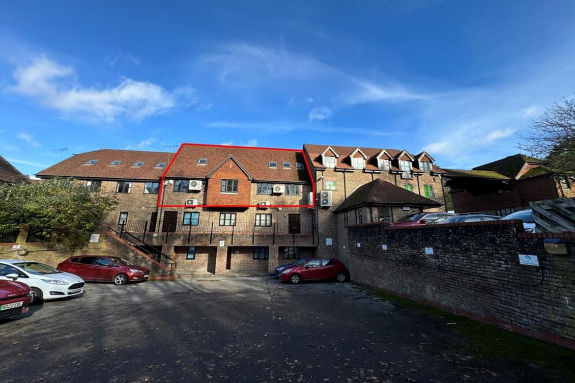 Office For Sale or To Let in Sevenoaks, Kent TN15