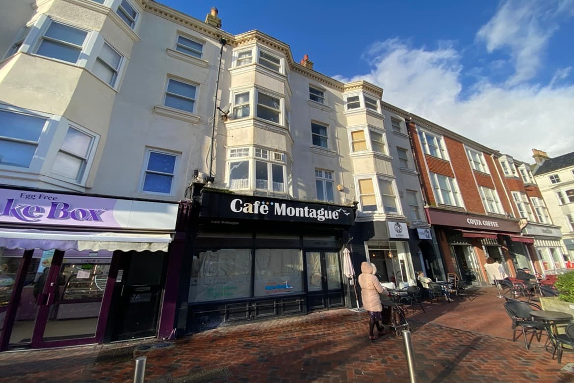 Retail Unit For Sale in Worthing, West Sussex, BN11
