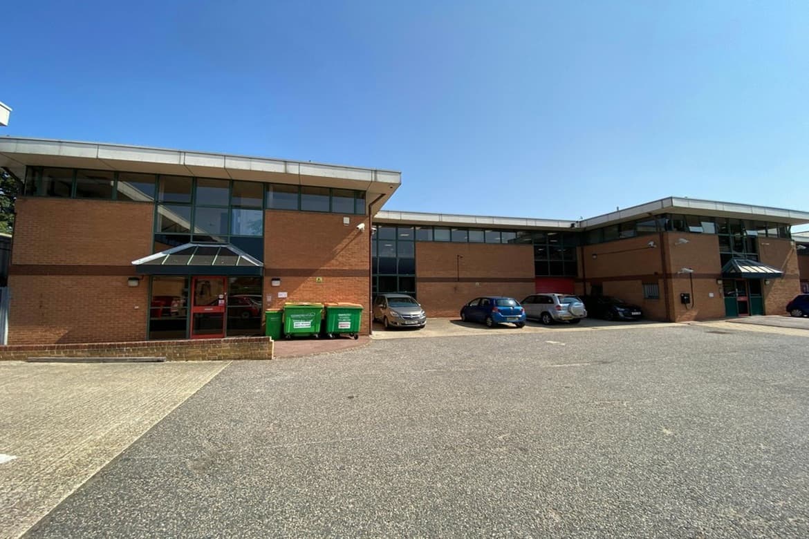 Two High Quality Business Units For Sale in Orpington, Kent, BR5