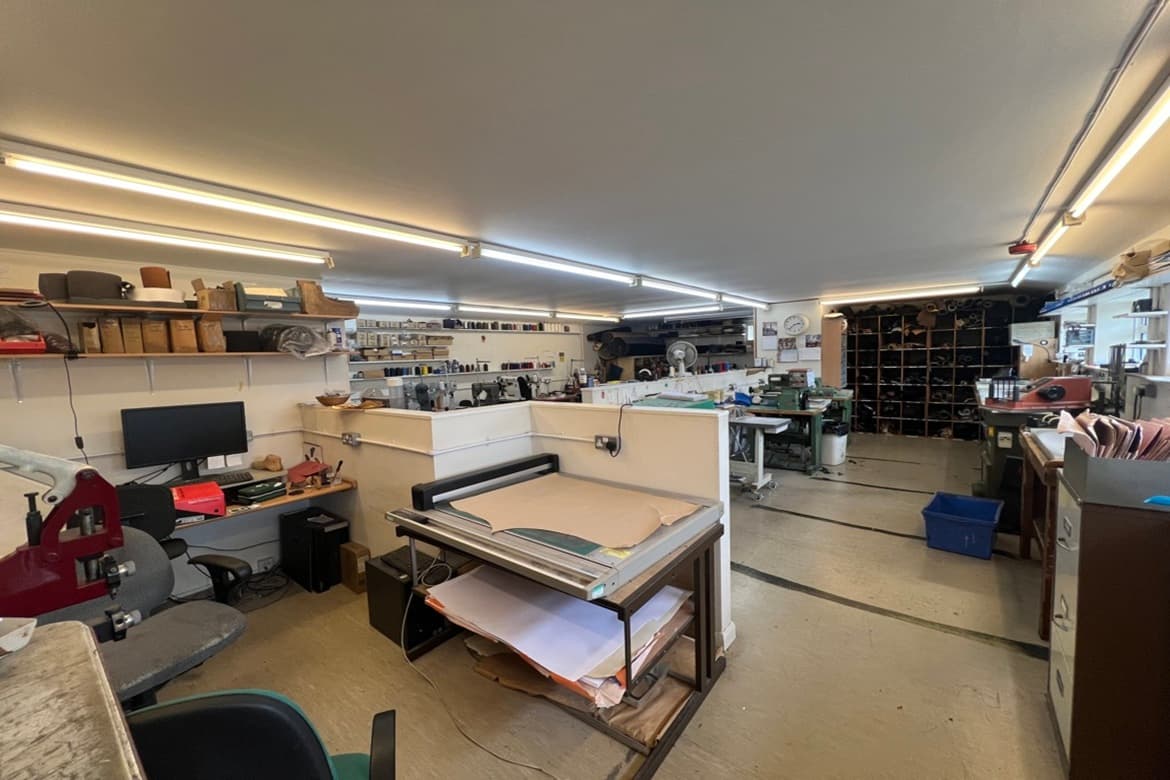 Detached E Class Building For Sale in Norbury, Surrey 2