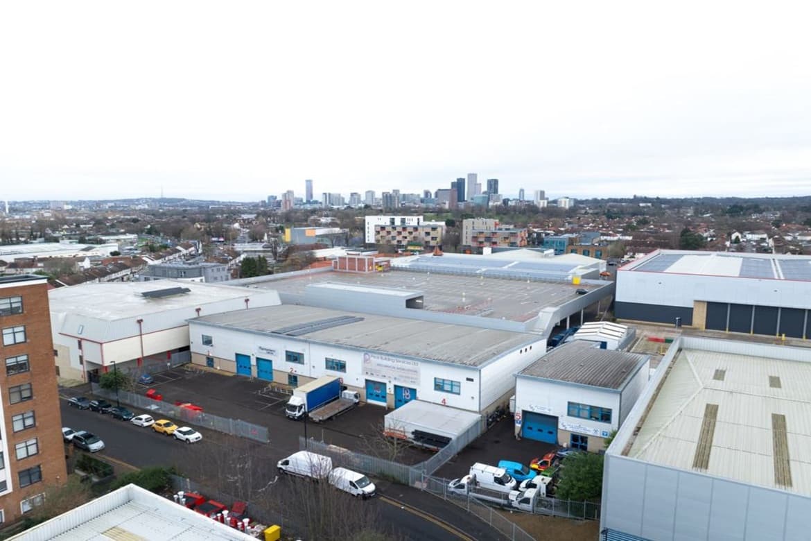 Industrial/Warehouse Unit For Sale or To Let in Croydon, Surrey 1