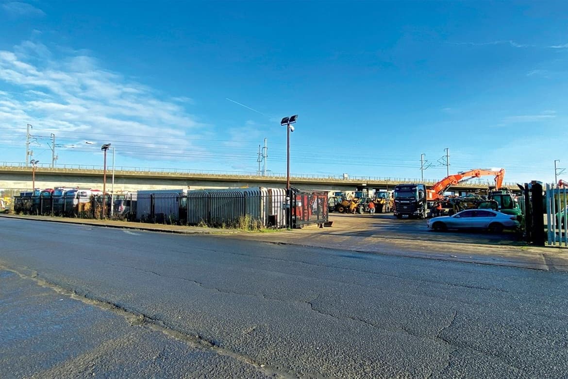 Open Storage Yard For Sale in Gray, Essex, RM20 2