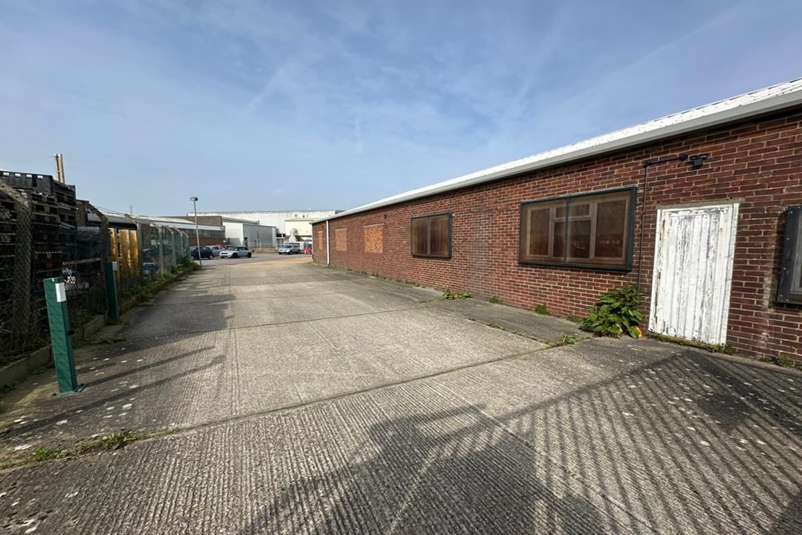 Factory Premises For Sale or To Let in Eastbourne, East Sussex 2