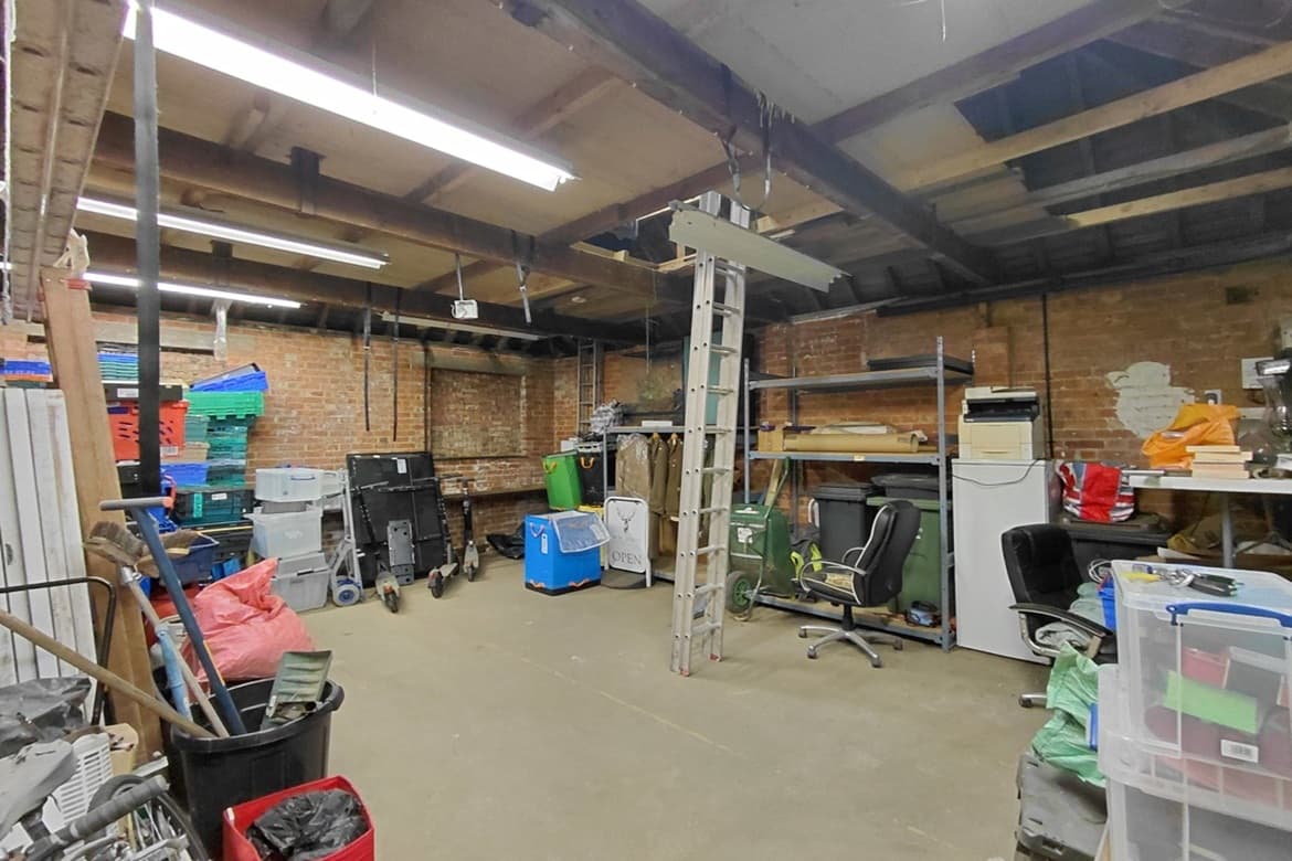 Single Storage Unit With Development Potential For Sale in Guildford 2
