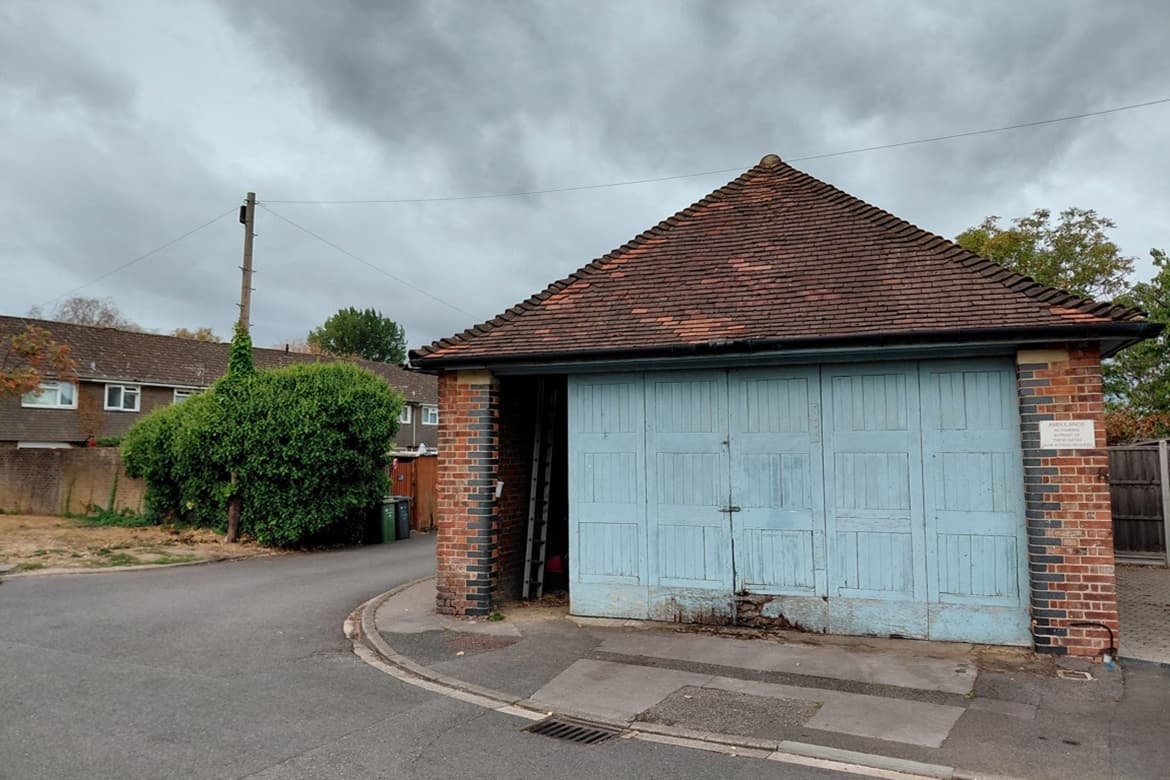 Single Storage Unit With Development Potential For Sale in Guildford 3